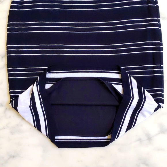 NWOT. Max Studio Rayon and Spandex Pencil Skirt with lining and stripes. - Picture 3 of 5